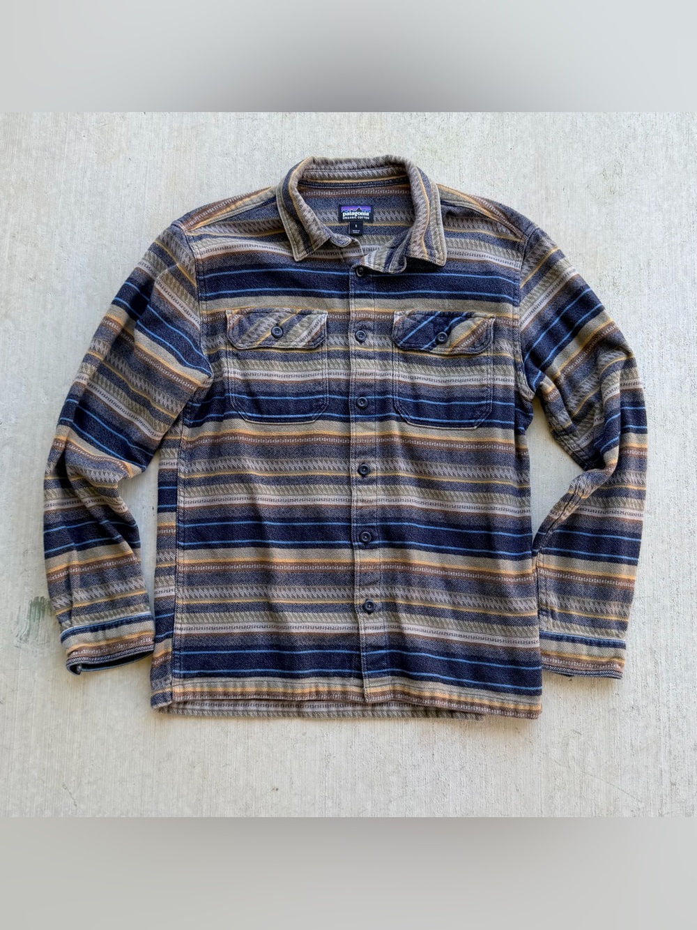 Patagonia Fjord Flannel Shirt Men Size Small Aztec Southwestern AOP